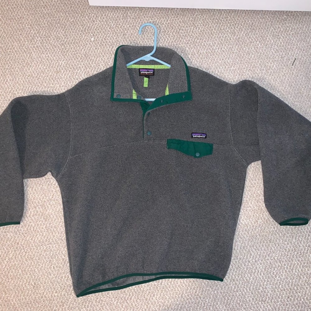 Patagonia Men's Medium Lightweight Synchilla Snap-T Fleece Pullover